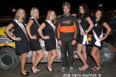 eagle-09-04-11-modifieds-king-of-the-hill-champion-chris-alcorn-with-2011-nebraska-cup-finalist-catrina-harris-elle-patocka-emma-kelley-jamie-kromberg-lindsey-flodman