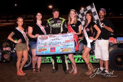 Eagle-07-11-15-481-Adam-Armstrong-with-2015-Miss-Nebraska-Cup-Jen-Harter-and-2015-Miss-Eagle-Raceway-finalist-Kayla-Meidinger-Zoe-Dalton-Robyn-Burnison-with-flagman-Billy-Lloyd-JoeOrthPhotos