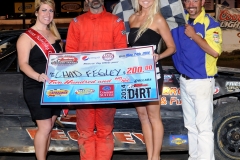 eagle-05-24-14-524-chad-fegley-with-2013-miss-nebraska-cup-elle-patocka-and-2012-miss-nebraska-cup-cortney-wulf-and-flagman-billy-lloyd-joeorthphotos